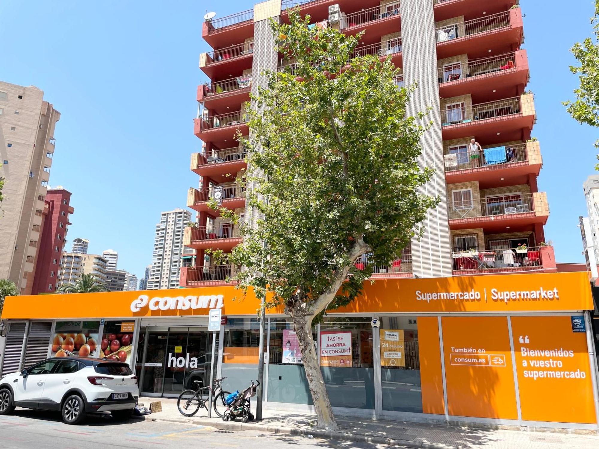 Апартаменты New Square Ibiza Бенидорм Экстерьер фото